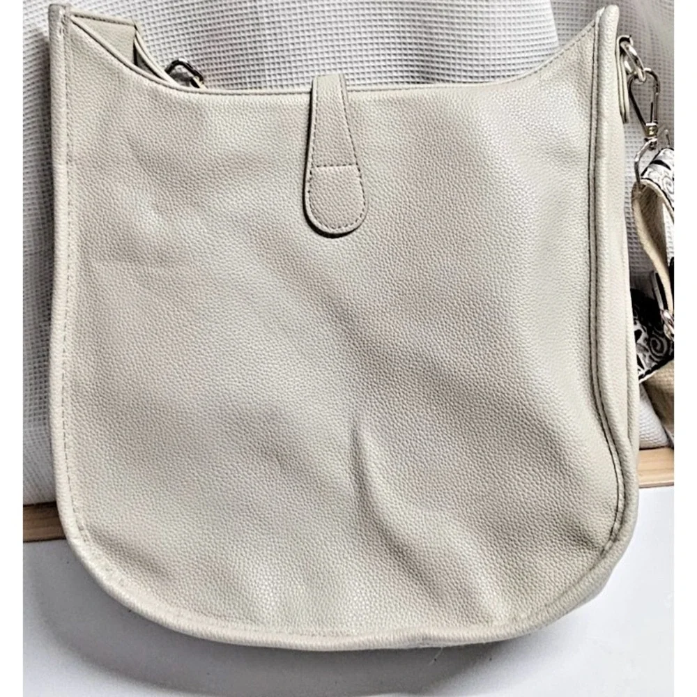 ah+dorned Vegan leather messenger bag w/adjustable guitar strap light‎ gray